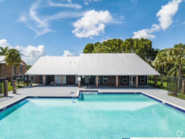 Pool - Lake View Villas