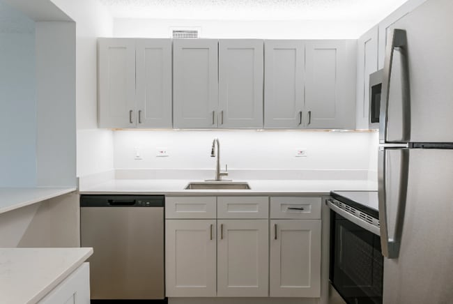 Photo - 211 E Wacker Dr