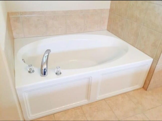 Photo - 185 Hometown Pkwy