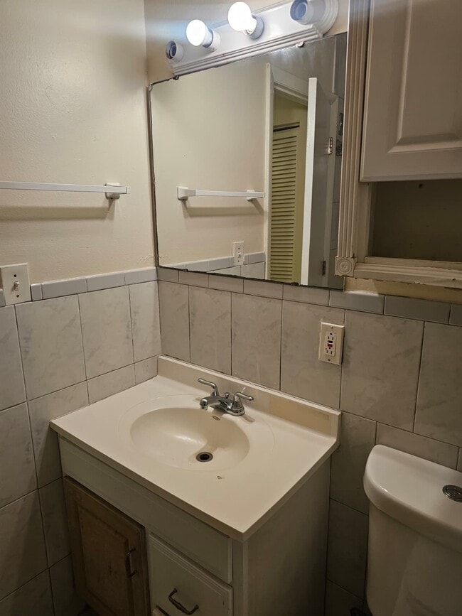 Photo - 2800 E 113th Ave