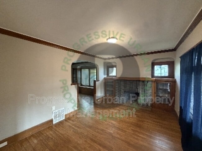 Photo - 3517 E 110th St