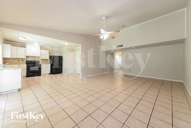 Photo - 3317 Kenwood Dr