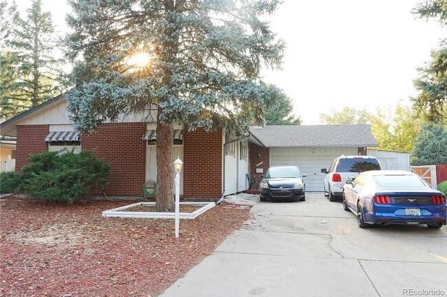 Building Photo - 1685 S Kenton Way