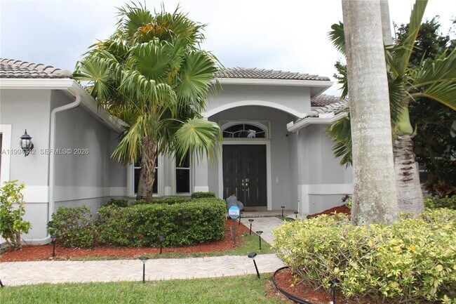 Photo - 870 Reflection Ln