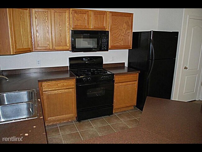 Photo - 6432 Los Pueblos Pl NW