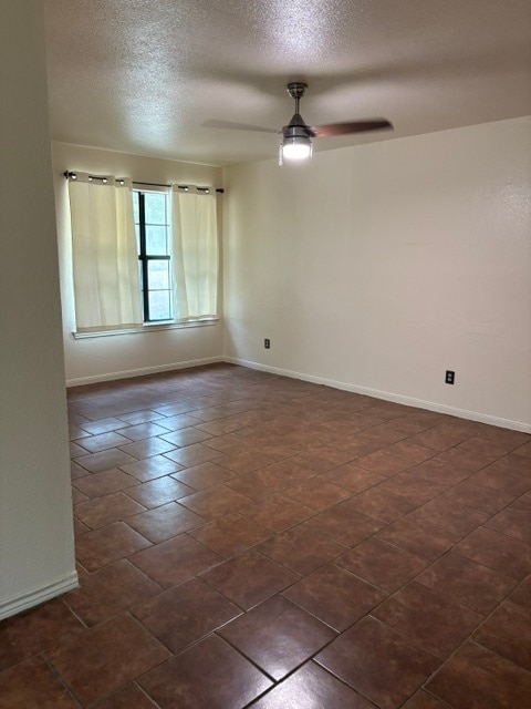 Photo - 489 Northwood Cir