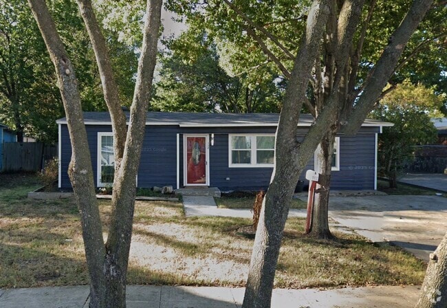 Building Photo - 112 Casalita Drive Rental