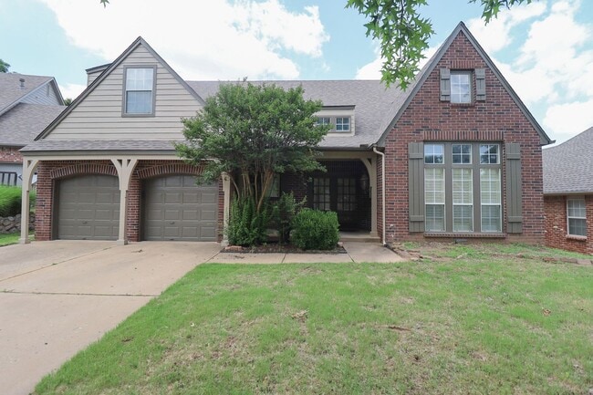 Building Photo - Huge, Gorgeous South Tulsa home ready for move in 05/15/2025