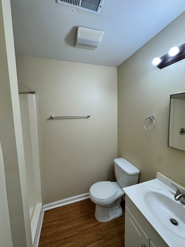Photo - 302 Olive St Unit 202
