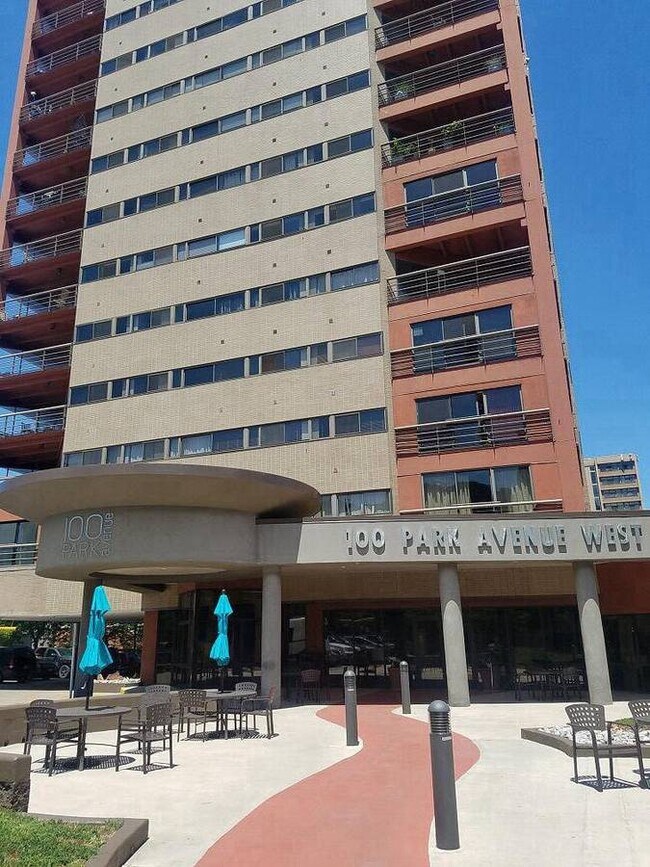 Photo - 100 Park Ave W Unit 803