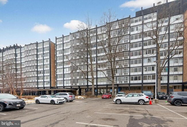 Building Photo - 1301 Delaware Ave SW Unit N-602