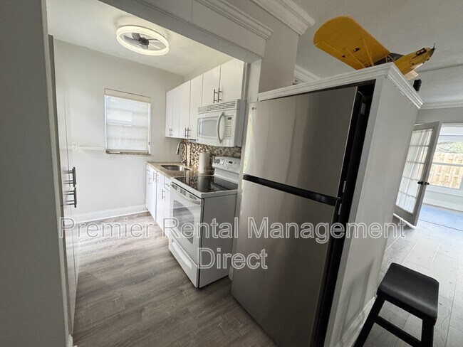 Photo - 406 SW 7th St