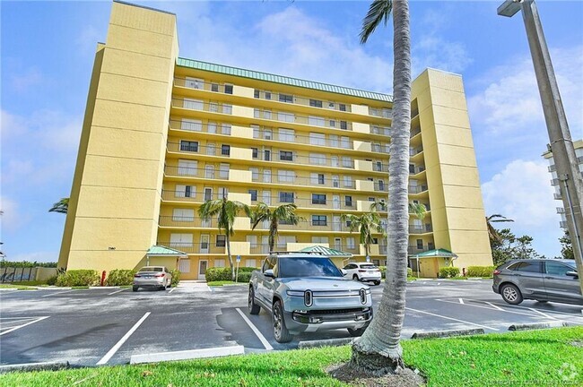 Building Photo - 7380 S Ocean Dr Unit 421 Rental