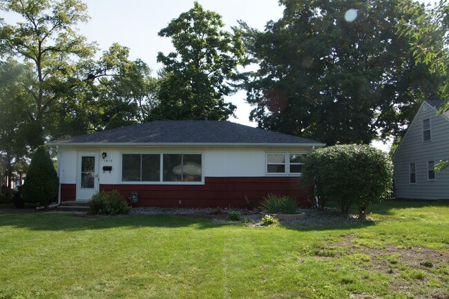 Building Photo - 1415 Nevada Ave Rental
