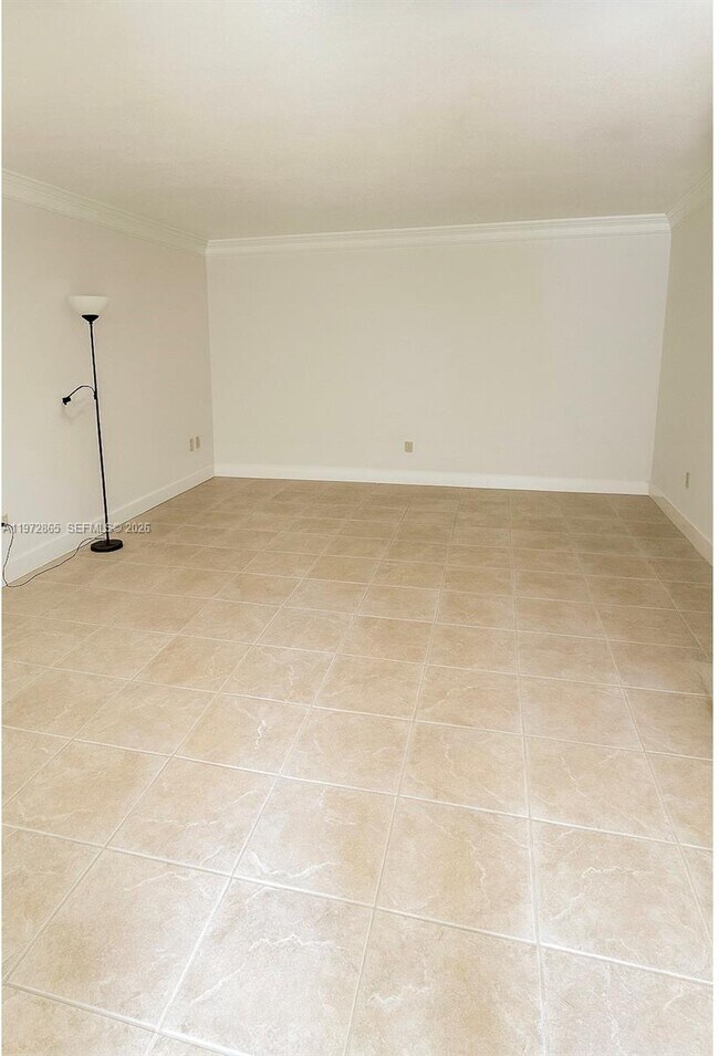 Photo - 800 NE 199th St Unit 105D