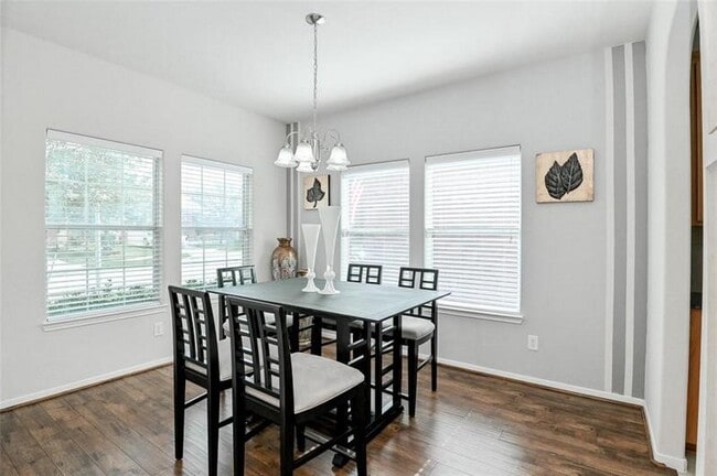 Photo - 510 Stream Mill Ln