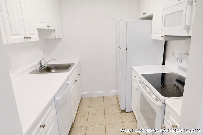 Photo - 126 Edgemere Rd Unit 7