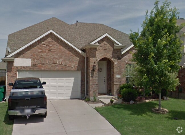 Building Photo - Charming two-story brick home in the desir...