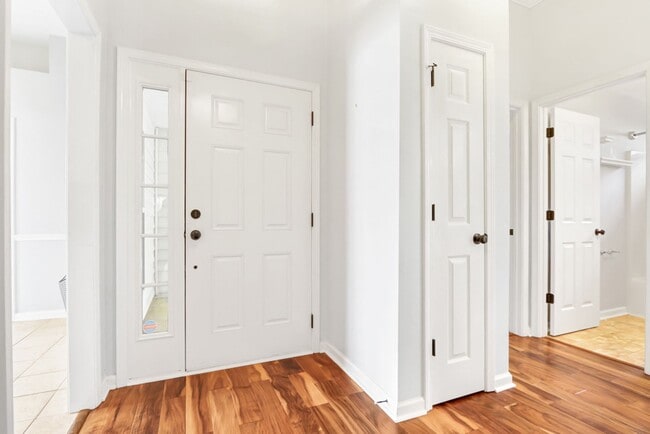 Photo - 3 Bed/2 Bath in Deep Water Community
