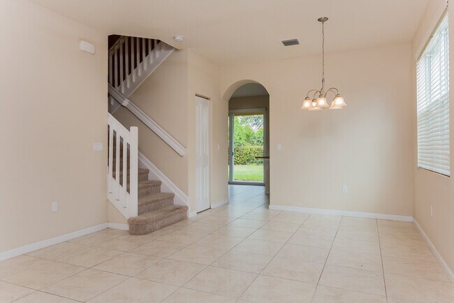 Photo - 4815 Foxtail Palm Ct