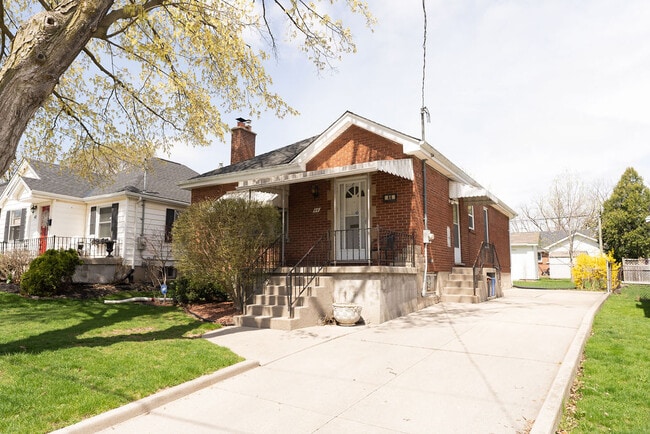 Photo - Charming Home in the Heart of Old South – Walk to Wortley Village!