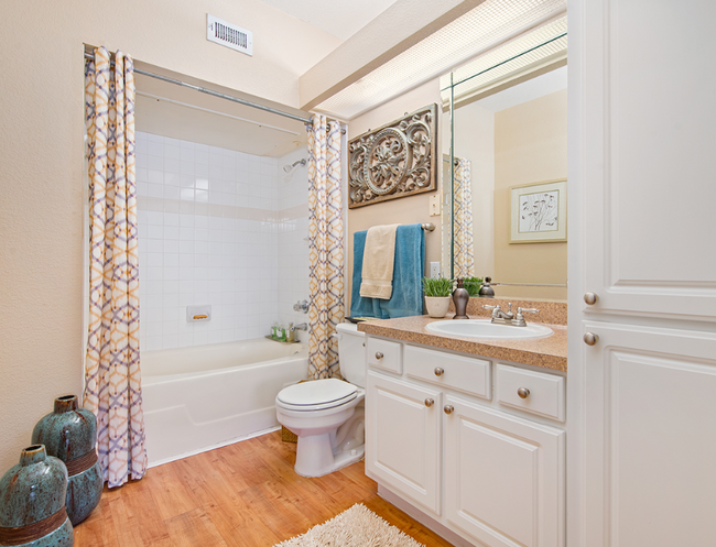 Building Photo - 15350 Park Row Blvd Unit 2101.7 Rental
