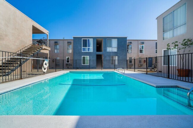Photo - Chateau 16860 Chatsworth Apartments, LLC