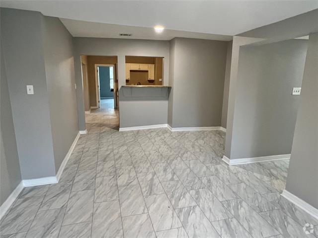 Building Photo - 510 W Gandy St Rental