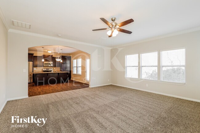 Photo - 2080 Lake Vista Drive