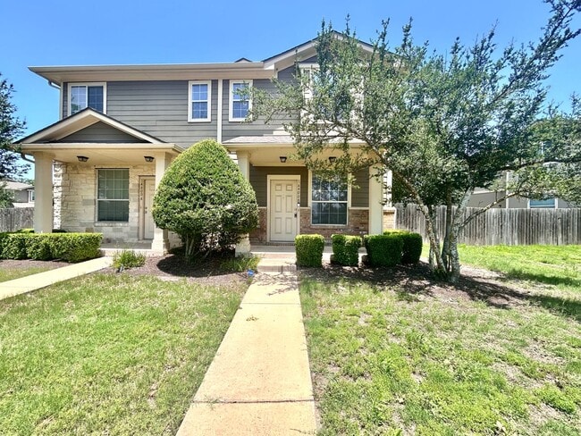 Nice 3BR/2.5BA Two-Story Home with 3-Car G... - Nice 3BR/2.5BA Two-Story Home with 3-Car G...