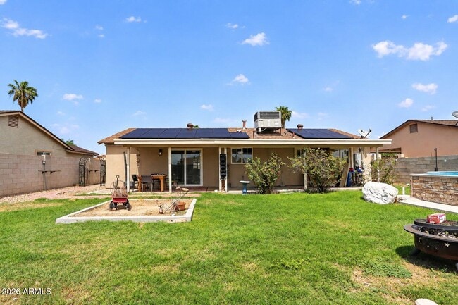 3629 E Winchcomb Dr