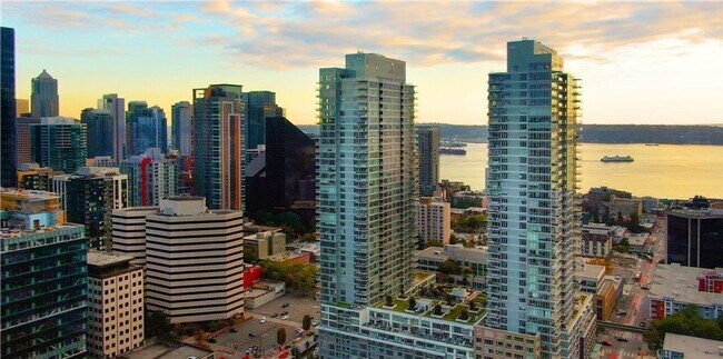 Building Photo - Insignia Condominiums ~ Belltown Unit 902S