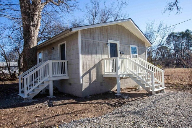 Photo - 614 Gordon St