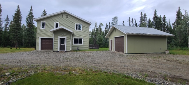 Building Photo - 2590 Sheldon St Rental