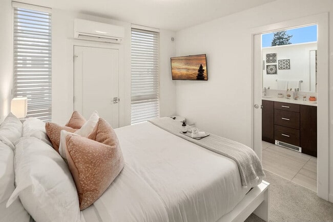 Photo - 1112 13th Ave Unit SI ID1036010P