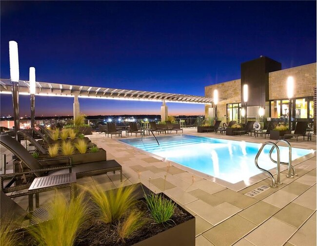 Building Photo - 117 1/2 Sandra Muraida Way Unit A7-70