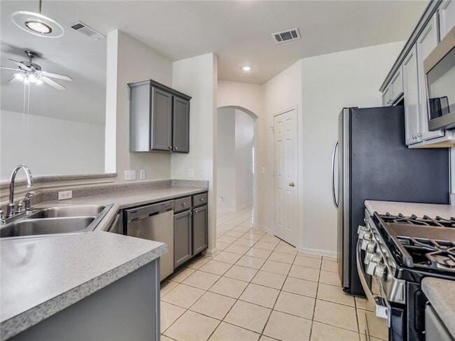 305 Dana Dr