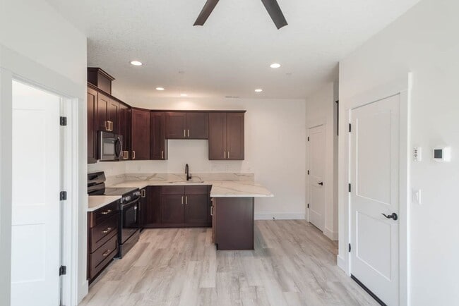 Photo - OWN966 Unit 776 RILEY DR