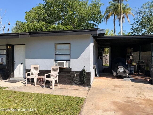 Building Photo - 602 Josephine St