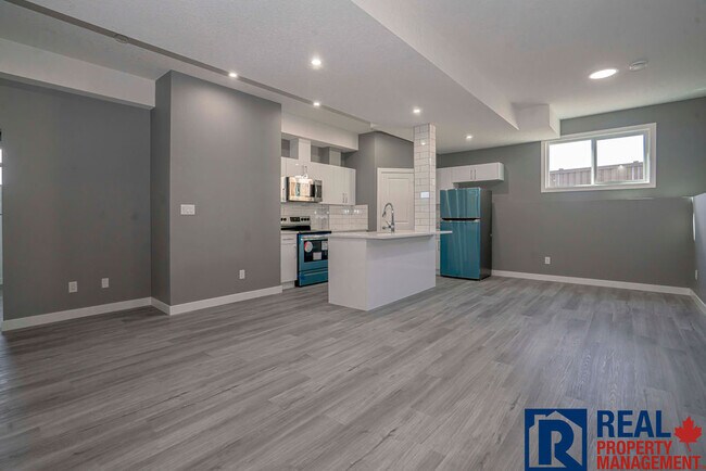 Photo - 9059 80 Ave Unité A