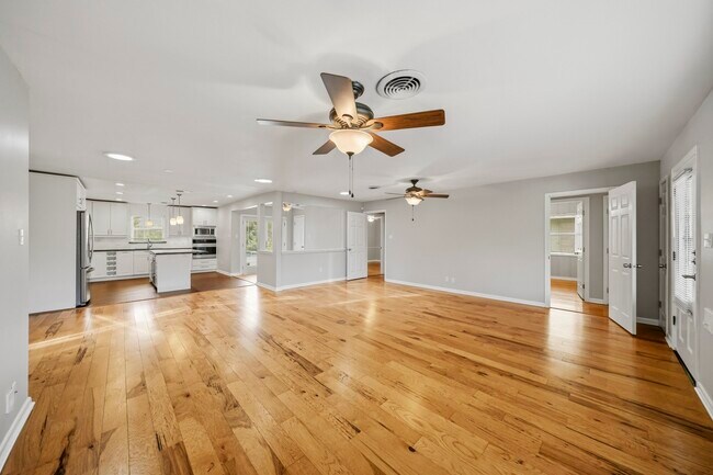 Photo - 6210 Waltway Dr