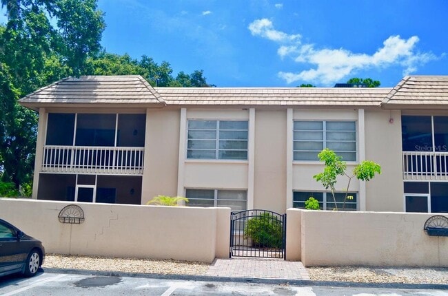 Building Photo - 3360 S Osprey Ave Unit 201B Rental
