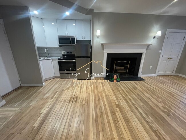 Photo - 82 Phillips St Unit 2