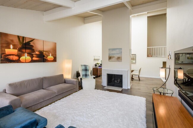 Photo - 176 Sand Hill Cir