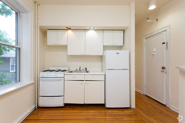 1 Bdrm 1 Bath Kitchen