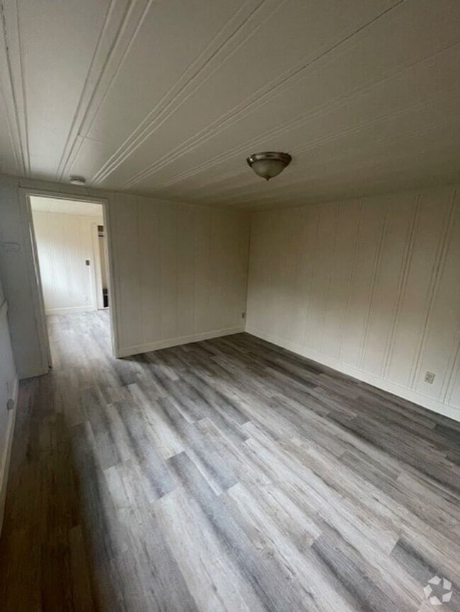 Building Photo - 22Western Unit A Rental