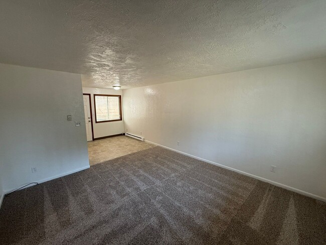 Photo - 2042 Myrtle Ave NE