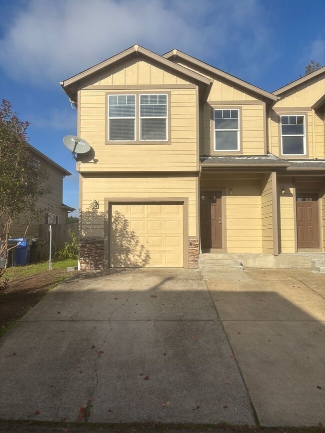 Photo - 3 Bedroom 2.5 Bath Duplex