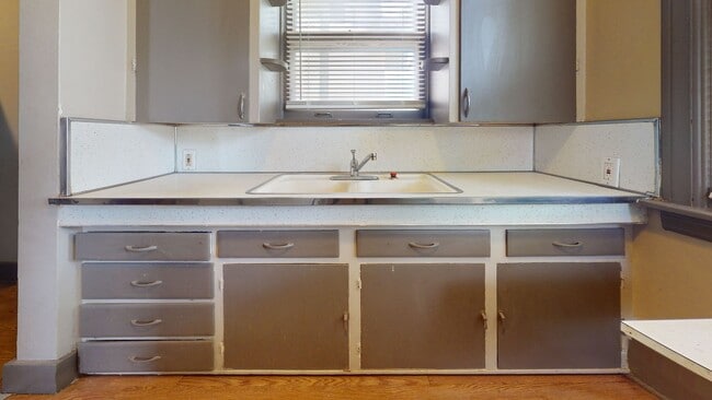 11442 Jackson Ave Unit 11442 Jackson lower