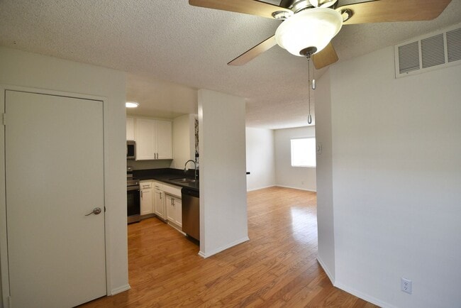 Photo - 12249 Oxnard St Unit 202